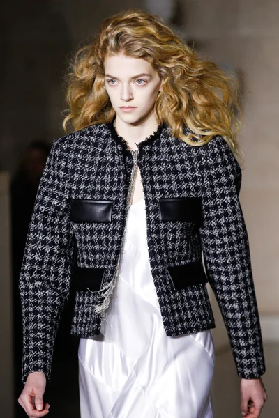Look 7